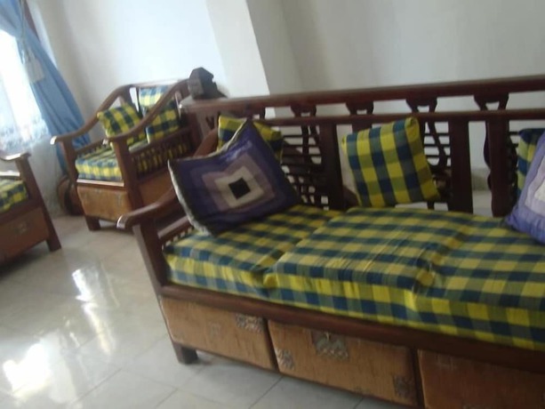 Imagen de los interiores del Hotel Fort Inn Guest. Foto 13