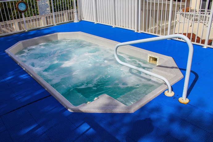 Imagen de la piscina del Hotel Fort Lauderdale Beach Resort By Vri Americas. Foto 16