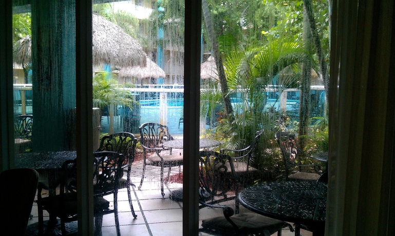 Imagen de los exteriores del Hotel Fort Lauderdale Grand. Foto 8