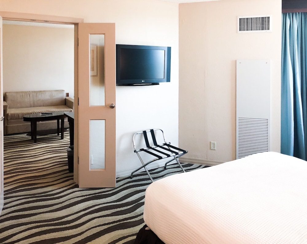 Imagen de la habitación del Hotel Fort Pontchartrain Detroit, A Wyndham. Foto 5