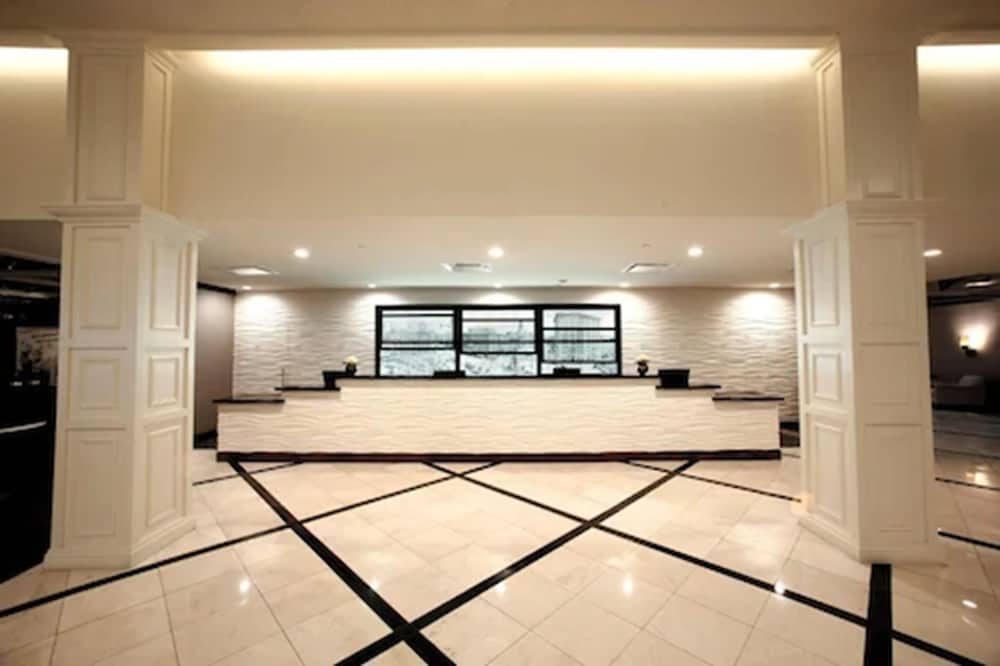 Imagen de los interiores del Hotel Fort Pontchartrain Detroit, A Wyndham. Foto 20