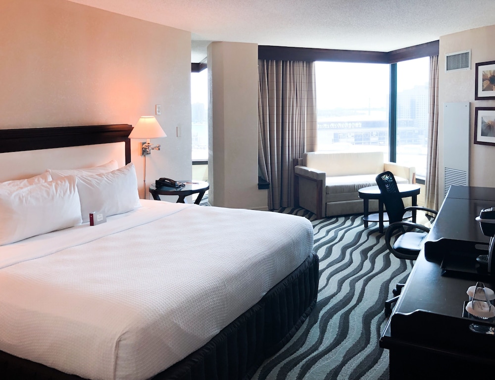 Imagen de la habitación del Hotel Fort Pontchartrain Detroit, A Wyndham. Foto 11
