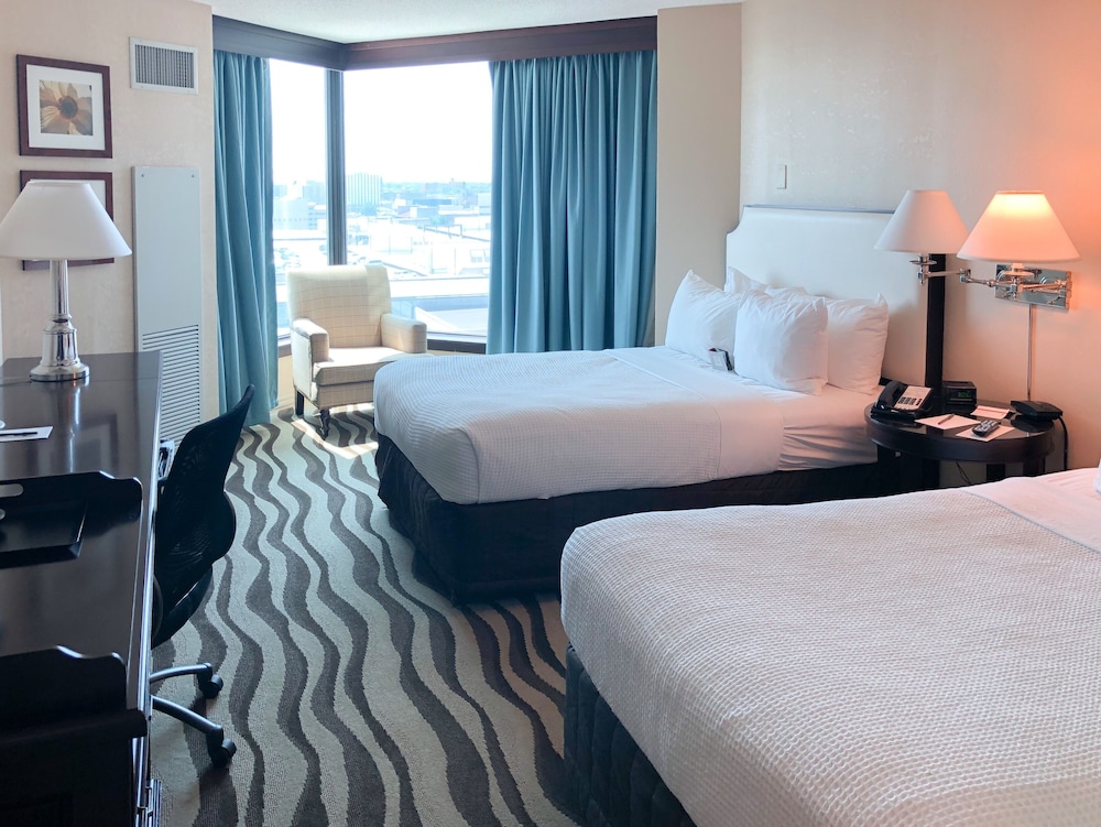 Imagen de la habitación del Hotel Fort Pontchartrain Detroit, A Wyndham. Foto 13