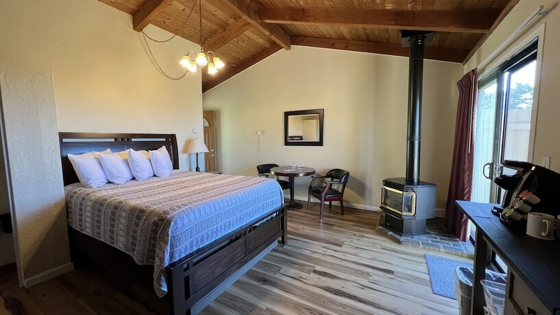 Imagen general del Hotel Fort Ross Lodge. Foto 9