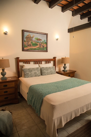 Imagen de la habitación del Hotel Fortaleza Suites. Foto 5