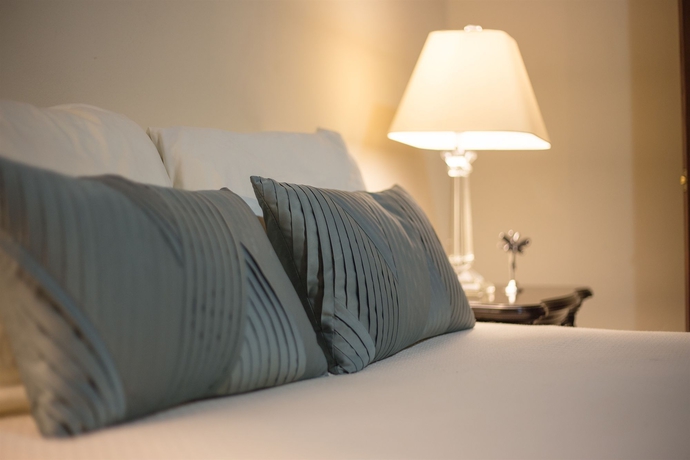 Imagen de la habitación del Hotel Fortaleza Suites. Foto 6