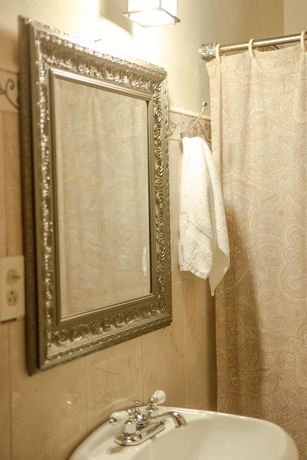 Imagen de la habitación del Hotel Fortaleza Suites. Foto 11