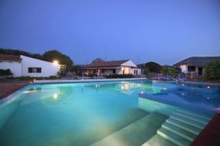 Imagen de la piscina del Hotel Forte Capellini. Foto 5