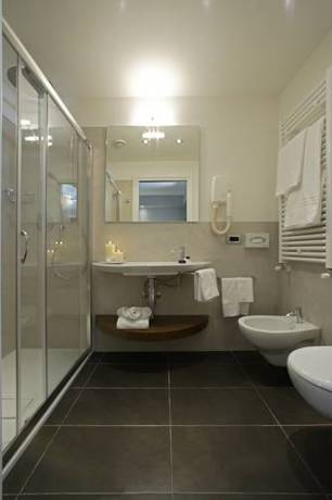 Imagen de la habitación del Hotel Forte Del 48. Foto 7