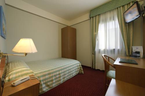 Imagen de la habitación del Hotel Forte Del 48. Foto 14