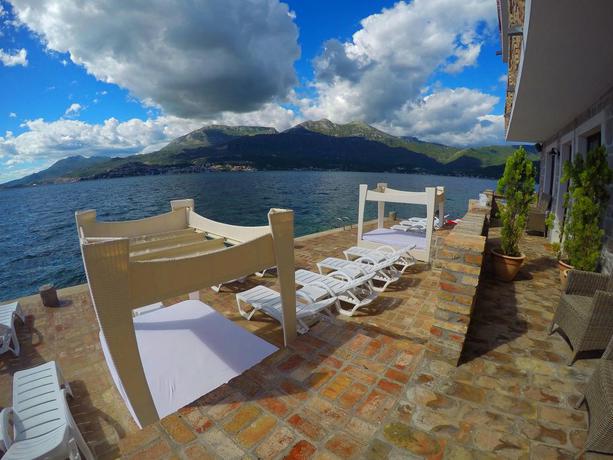 Imagen de los exteriores del Hotel Forte Rose. Foto 15