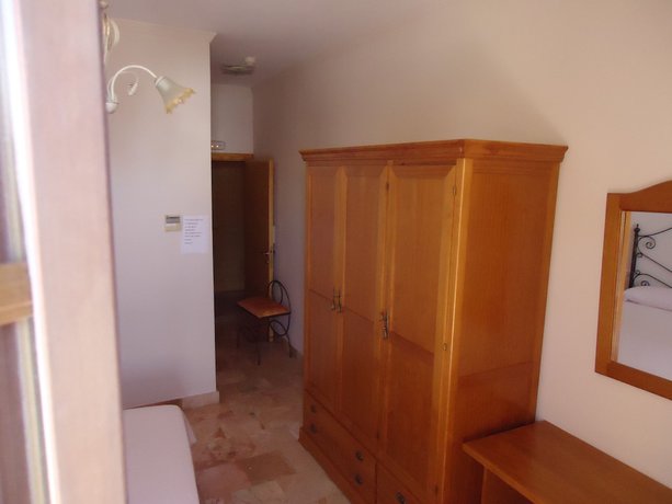 Imagen de la habitación del Hotel Fortes la Nuit S.L.. Foto 15