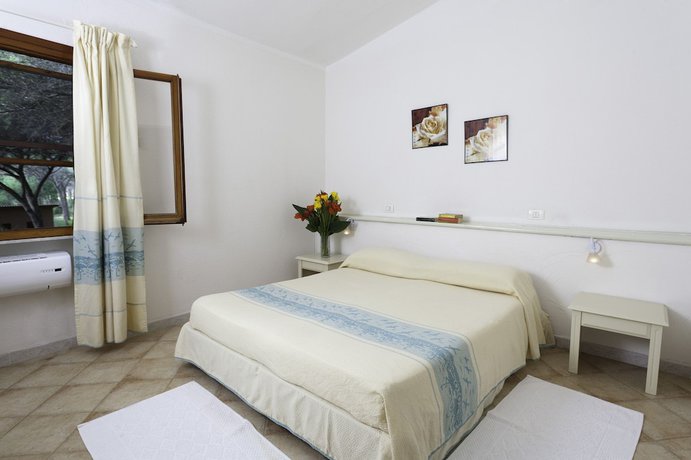 Imagen de la habitación del Hotel Fortezza, ARBOREA. Foto 3