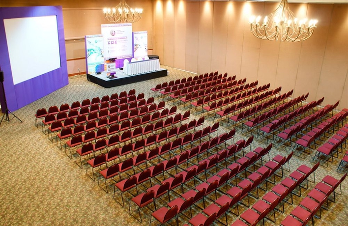 Imagen de los interiores del Hotel Fortin Plaza. Foto 15