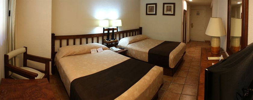 Imagen de la habitación del Hotel Fortin Plaza. Foto 5