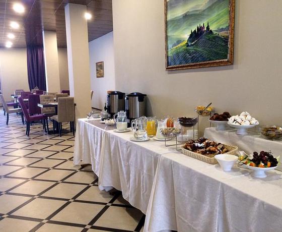 Imagen de los interiores del Hotel Fortis. Foto 9