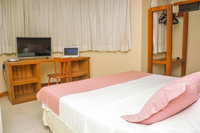 Imagen de la habitación del Hotel Fortmar. Foto 13