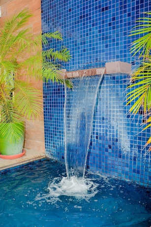 Imagen de la piscina del Hotel Fortmar. Foto 19