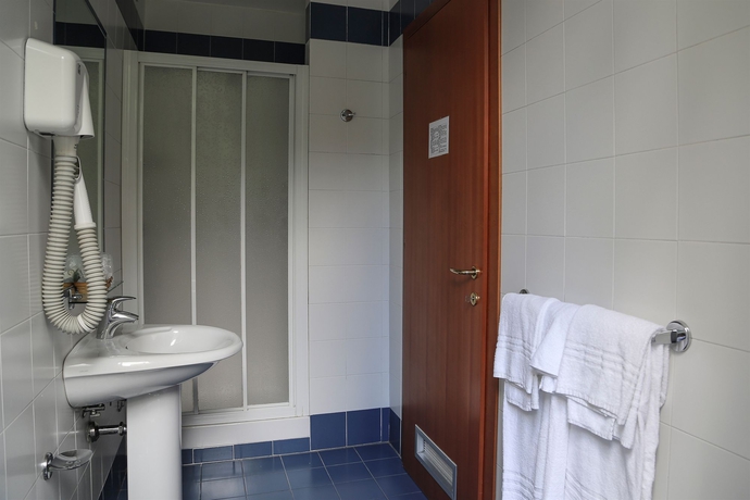 Imagen de la habitación del Hotel Fortuna, ANCONA. Foto 3