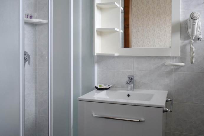 Imagen de la habitación del Hotel Fortuna BandB. Foto 3
