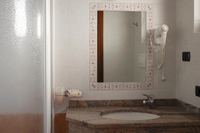 Imagen de la habitación del Hotel Fortuna BandB. Foto 8