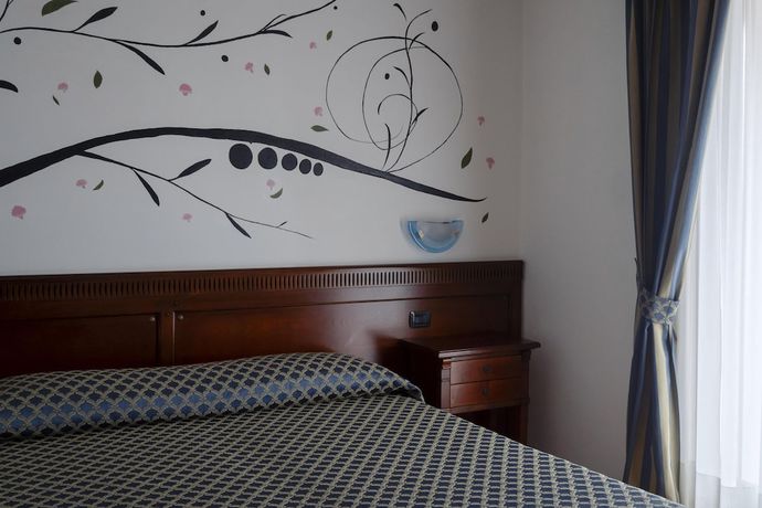 Imagen de la habitación del Hotel Fortuna BandB. Foto 10
