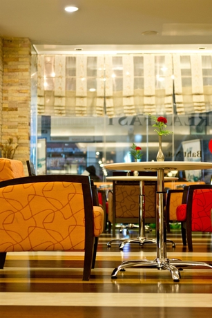 Imagen del bar/restaurante del Hotel Fortuna, Bangkok. Foto 6