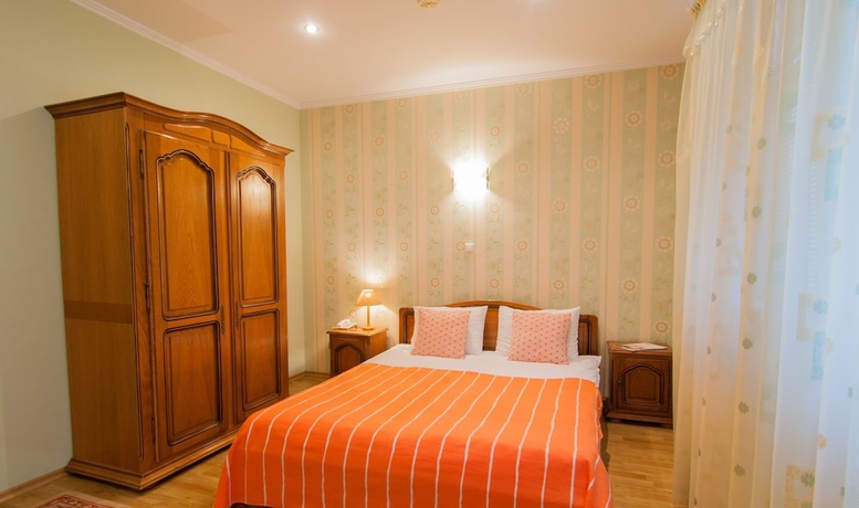 Imagen de la habitación del Hotel Fortuna, Chisinau. Foto 14