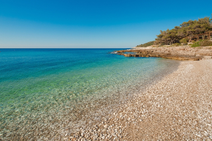 Imagen de los exteriores del Hotel Fortuna, Hvar Island. Foto 6