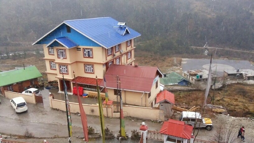 Imagen general del Hotel Fortuna Lachung. Foto 2