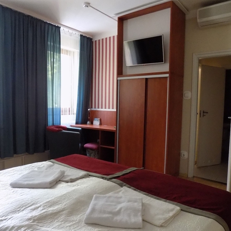 Imagen de la habitación del Hotel Fortuna, Miskolc. Foto 7