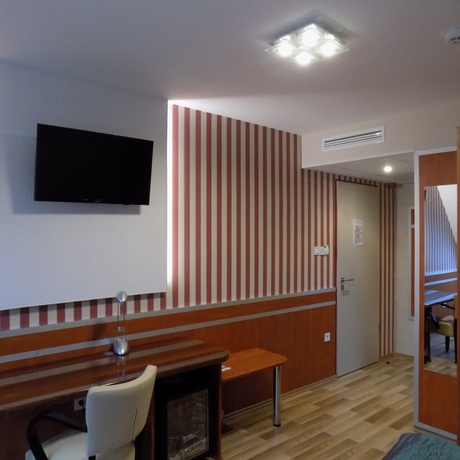 Imagen de la habitación del Hotel Fortuna, Miskolc. Foto 9