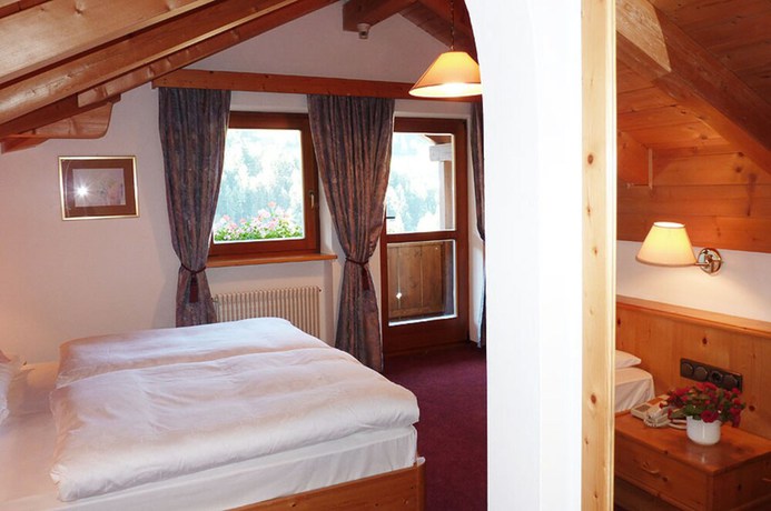 Imagen de la habitación del Hotel Fortuna, Ortisei. Foto 8