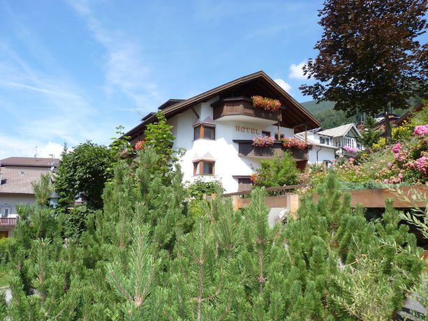 Imagen de los exteriores del Hotel Fortuna, Ortisei. Foto 16