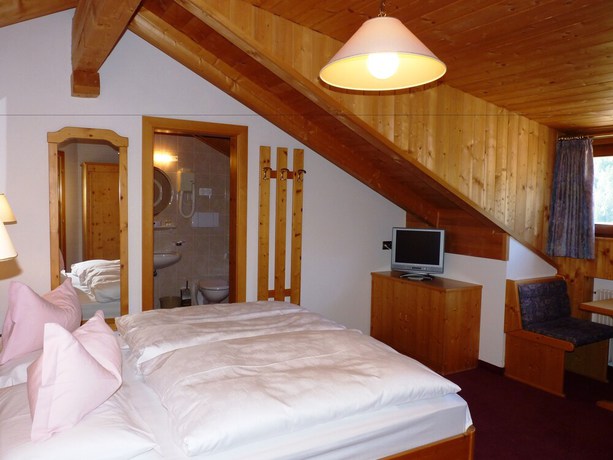 Imagen de la habitación del Hotel Fortuna, Ortisei. Foto 12