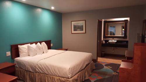 Imagen de la habitación del Hotel Fortuna Redwood Inn. Foto 4