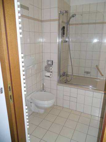 Imagen de la habitación del Hotel Fortuna, Reutlingen. Foto 9