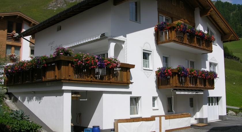 Imagen de los exteriores del Hotel Fortuna, Samnaun. Foto 6