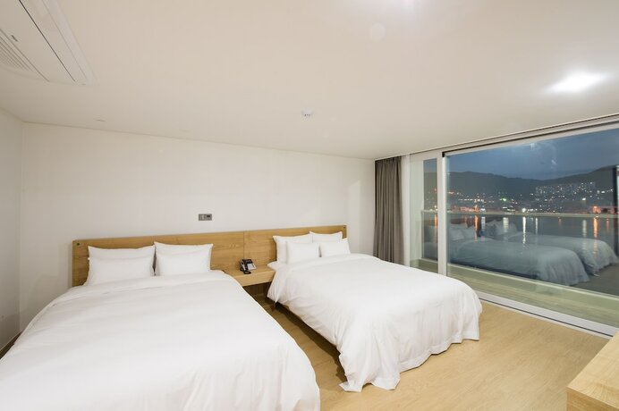 Imagen de la habitación del Hotel Fortuna, Tongyeong. Foto 22