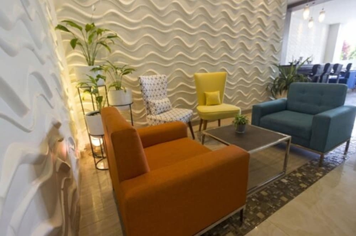 Imagen de los interiores del Hotel FortunaGrande Malioboro. Foto 13