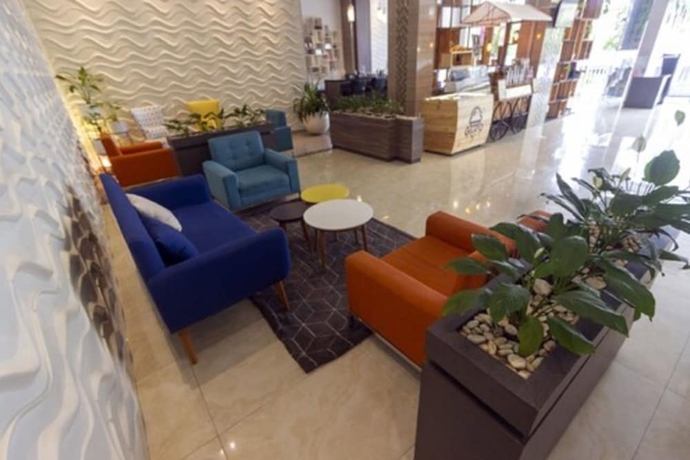 Imagen de los interiores del Hotel FortunaGrande Malioboro. Foto 16