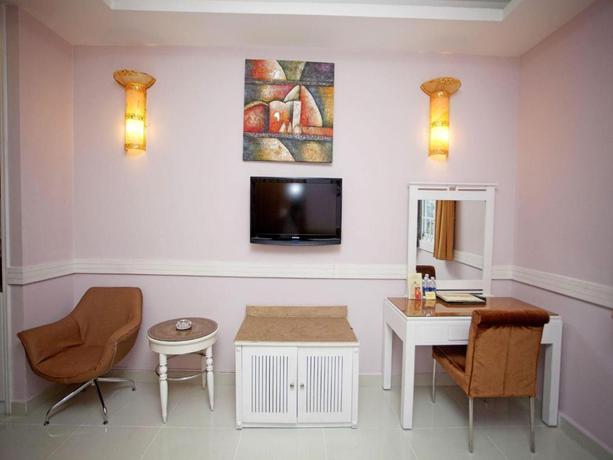 Imagen de los interiores del Hotel Fortune 1127. Foto 5