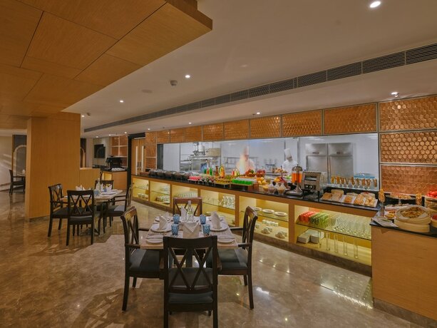 Imagen del bar/restaurante del Hotel Fortune Inn Heritage Walk, Amritsar-member Itc's Group. Foto 9