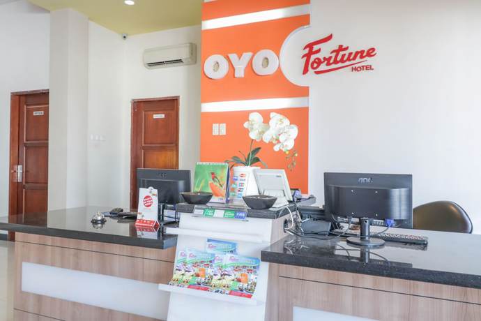 Imagen de los interiores del Hotel Fortune, Mataram. Foto 20