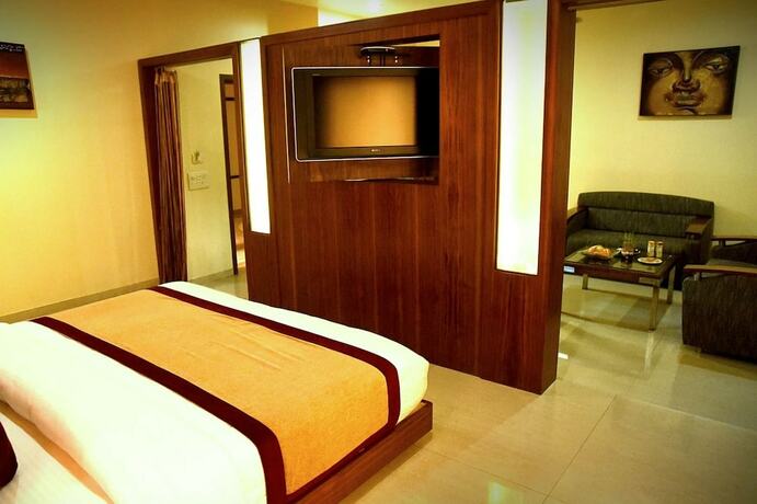 Imagen de la habitación del Hotel Fortune Palace, Jamnagar. Foto 16