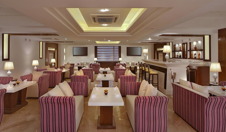 Imagen del bar/restaurante del Hotel Fortune Park Haridwar - Member ITC Group. Foto 5