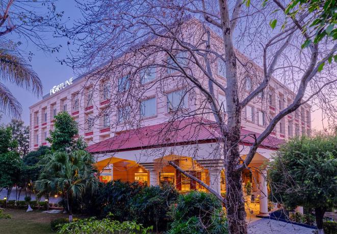 Imagen general del Hotel Fortune Park, Katra. Foto 8