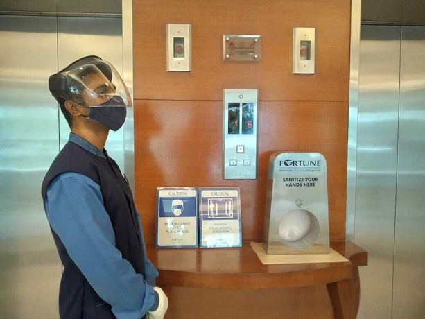 Imagen de los interiores del Hotel Fortune Park Lake City Thane - Itc Group. Foto 19