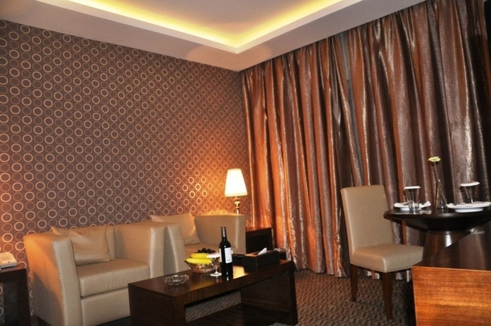 Imagen de la habitación del Hotel Fortune Plaza. Foto 7