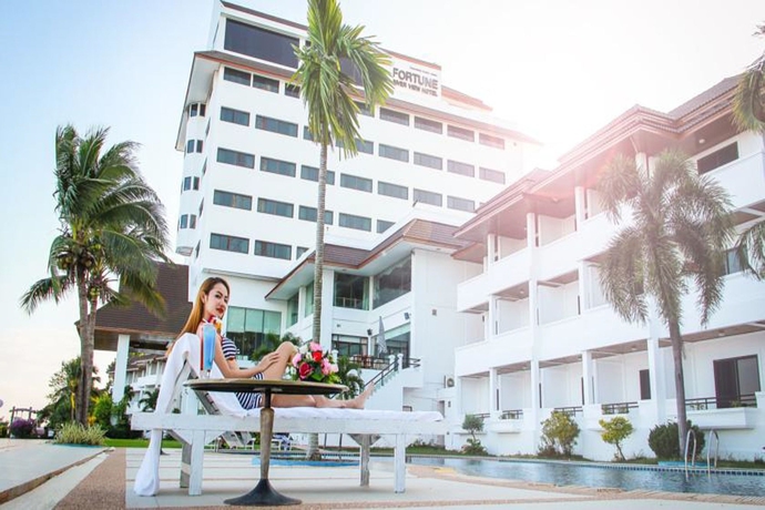 Imagen de los exteriores del Hotel Fortune River View Nakhon Phanom. Foto 10